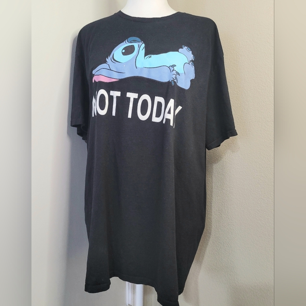 Disney Black Short Sleeve Tee Relaxed Fit, Stitch Size XL